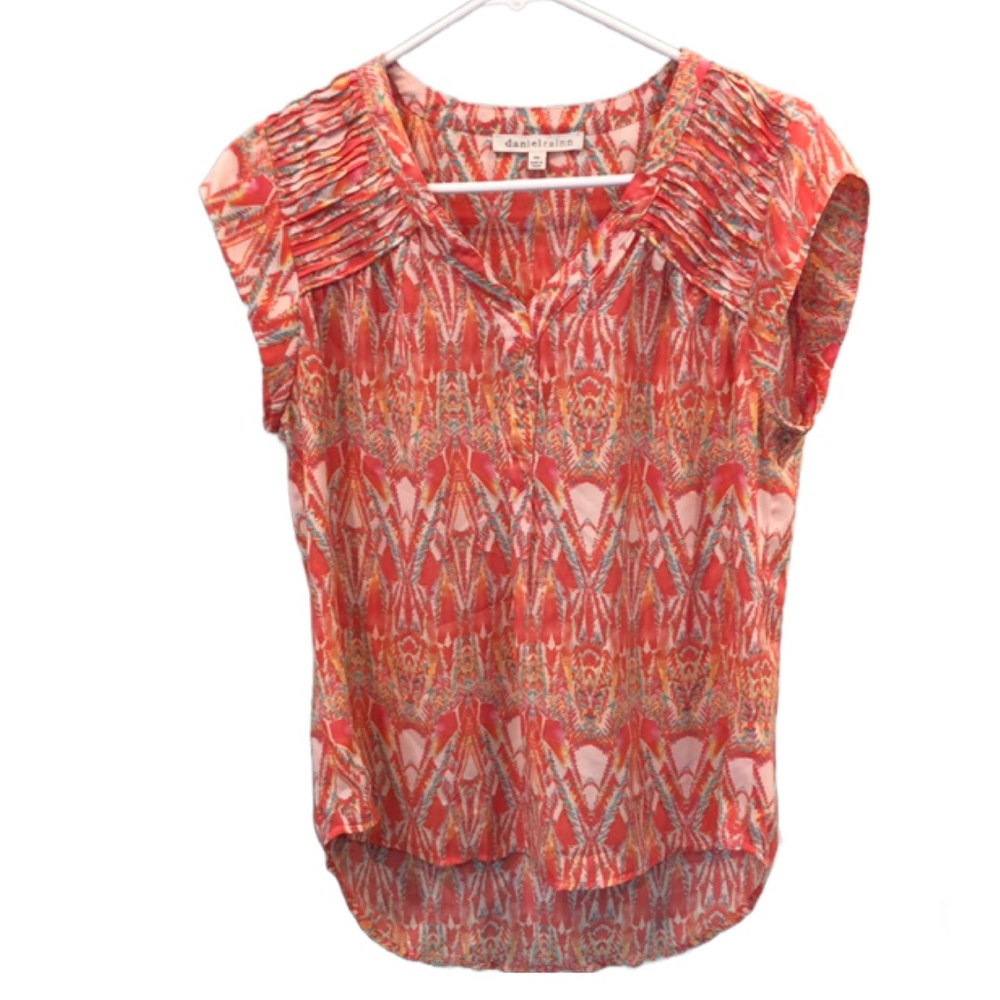 Multi-colored blouse. Size Petite Medium.